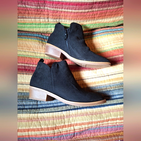 cute ankle boots for women - Picture 2 of 6